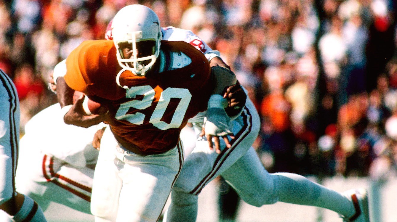 Football Foundation on X: Happy birthday to 1990 @cfbhall inductee Earl  Campbell! The former @TexasFootball running back led the nation in rushing  and scoring and won the @HeismanTrophy in 1977  /