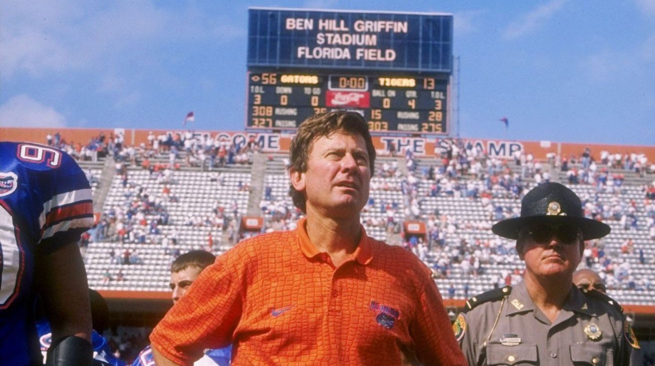 Florida to put Steve Spurrier's name on its football field